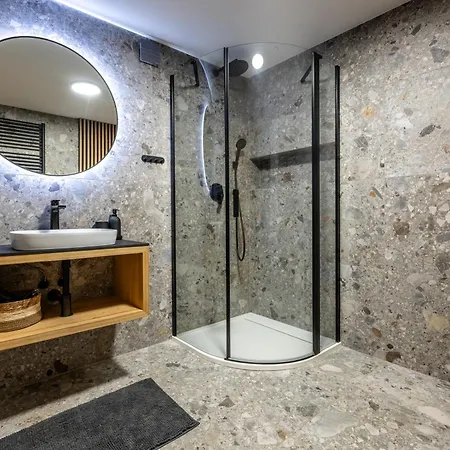 Apartment Aldrov Deerhouse *